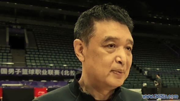 体育游戏app平台他对这场比赛的裁判的吹罚是相当不放心的-开云「中国」kaiyun体育网址登录入口